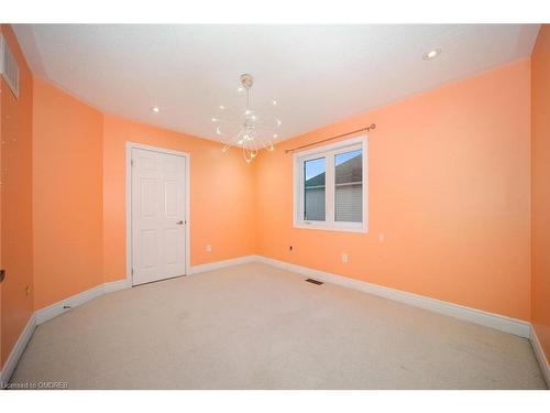 11 Kersey Crescent, Courtice, ON - Indoor Photo Showing Other Room