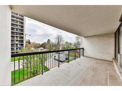 301-2175 Marine Drive, Oakville, ON - Outdoor With Exterior