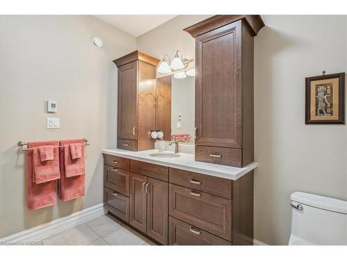 298 River Side Drive, Oakville, ON - Indoor Photo Showing Bathroom