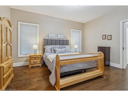 298 River Side Drive, Oakville, ON - Indoor Photo Showing Bedroom