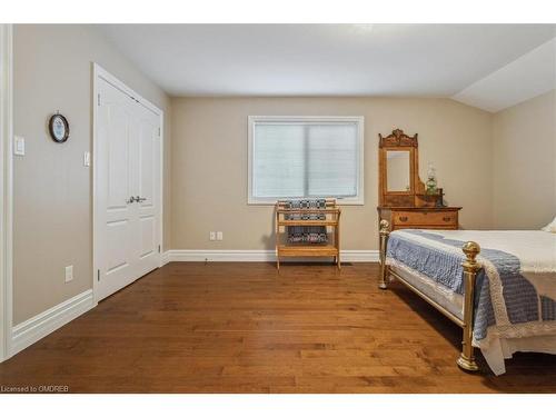 298 River Side Drive, Oakville, ON - Indoor Photo Showing Bedroom