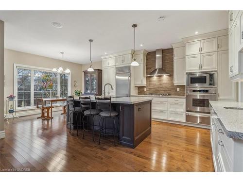 298 River Side Drive, Oakville, ON - Indoor Photo Showing Kitchen With Upgraded Kitchen