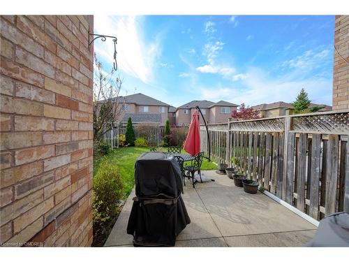 2493 Newcastle Crescent, Oakville, ON - Outdoor