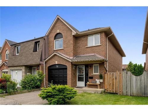 29 Perthshire Court, Hamilton, ON - Outdoor