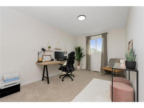 29 Perthshire Court, Hamilton, ON - Indoor Photo Showing Other Room