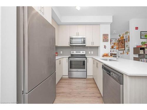 220-320 Plains Road E, Burlington, ON - Indoor Photo Showing Kitchen With Stainless Steel Kitchen