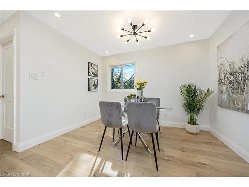 32-250 Satok Crescent, Milton, ON - Indoor Photo Showing Dining Room