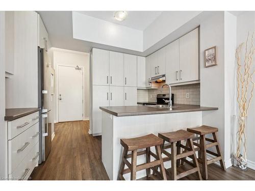 102-40 Esplanade Lane, Grimsby, ON - Indoor Photo Showing Kitchen