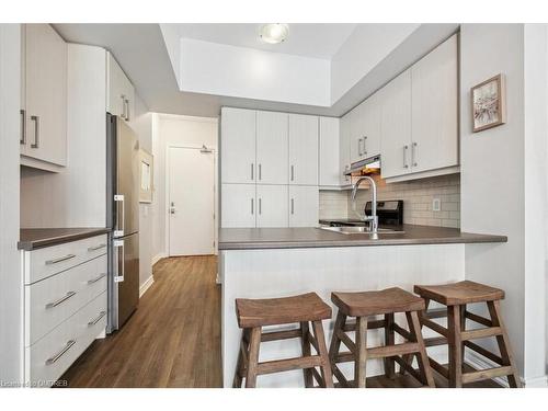 102-40 Esplanade Lane, Grimsby, ON - Indoor Photo Showing Kitchen