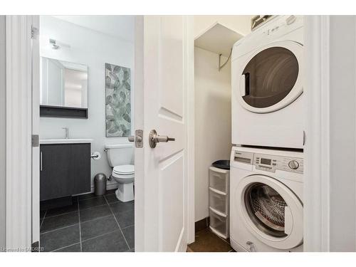 102-40 Esplanade Lane, Grimsby, ON - Indoor Photo Showing Laundry Room