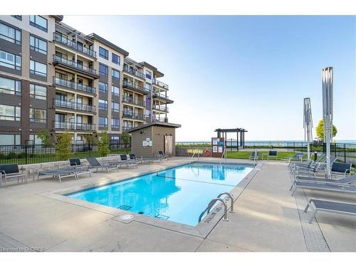 102-40 Esplanade Lane, Grimsby, ON - Outdoor With In Ground Pool