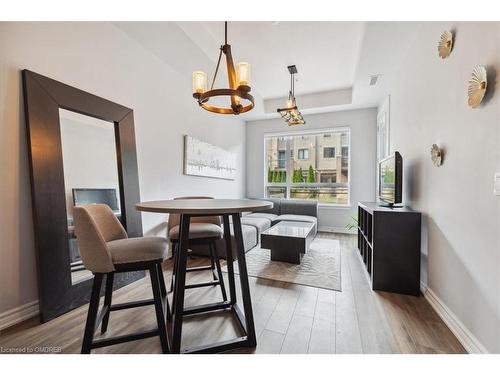 102-40 Esplanade Lane, Grimsby, ON - Indoor Photo Showing Dining Room