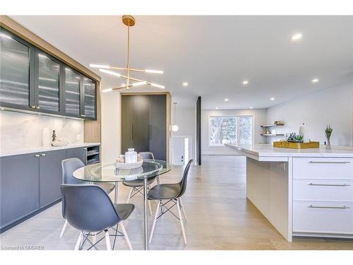 2243 Ingersoll Drive, Burlington, ON - Indoor Photo Showing Dining Room