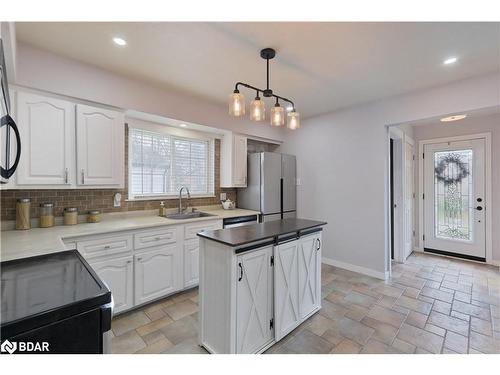 1 Margaret Street, Halton, ON - Indoor Photo Showing Kitchen