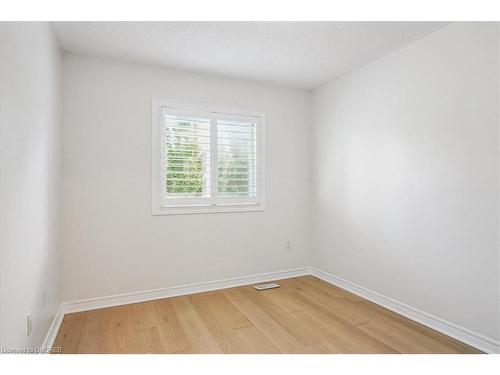 2443 Grand Oak Trail, Oakville, ON - Indoor Photo Showing Other Room