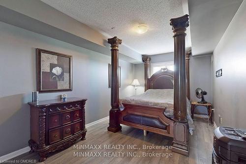 305-1005 Nadalin Heights, Halton, ON - Indoor Photo Showing Bedroom