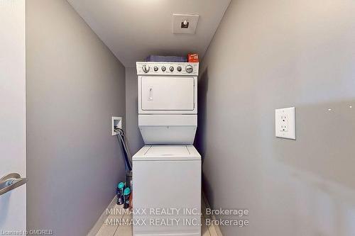 305-1005 Nadalin Heights, Halton, ON - Indoor Photo Showing Laundry Room