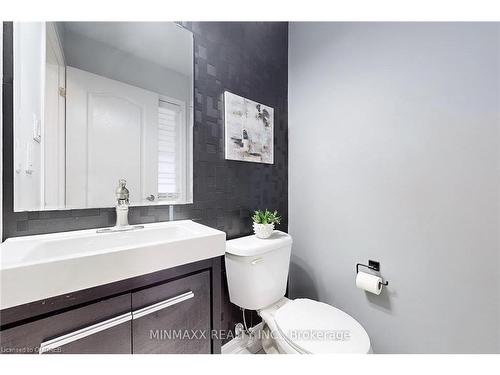 1052 Haxton Hts Heights, Milton, ON - Indoor Photo Showing Bathroom