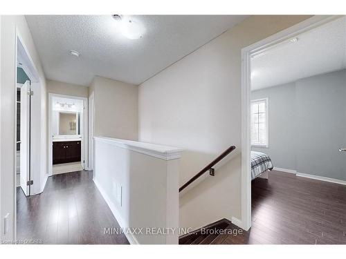 1052 Haxton Hts Heights, Milton, ON - Indoor Photo Showing Other Room