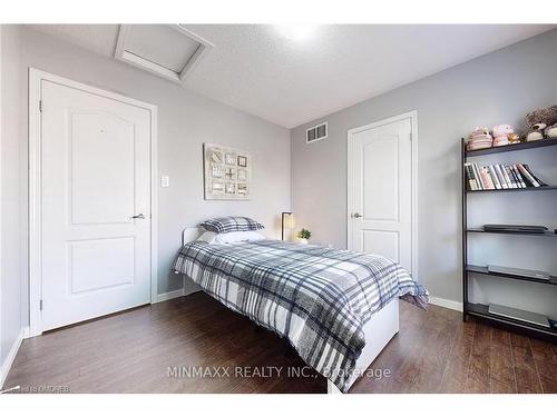 1052 Haxton Hts Heights, Milton, ON - Indoor Photo Showing Bedroom