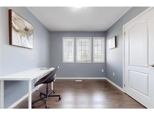 1052 Haxton Hts Heights, Milton, ON - Indoor Photo Showing Other Room