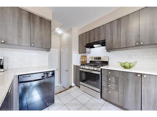 1052 Haxton Hts Heights, Milton, ON - Indoor Photo Showing Kitchen