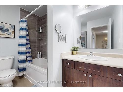 1052 Haxton Hts Heights, Milton, ON - Indoor Photo Showing Bathroom