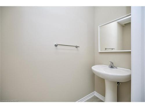 13-19 Perenack Avenue, Welland, ON - Indoor Photo Showing Bathroom