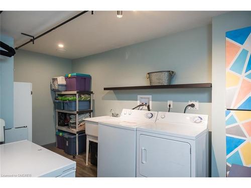 36 Dills Crescent, Milton, ON - Indoor Photo Showing Laundry Room