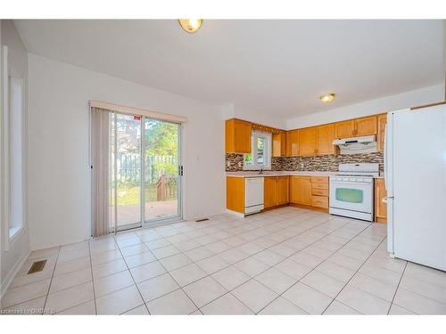 2151 Stillmeadow Road, Oakville, ON - Indoor Photo Showing Kitchen