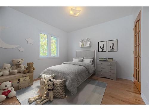 2151 Stillmeadow Road, Oakville, ON - Indoor Photo Showing Bedroom