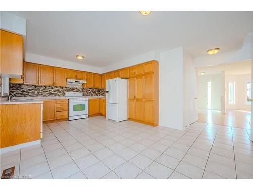 2151 Stillmeadow Road, Oakville, ON - Indoor Photo Showing Kitchen