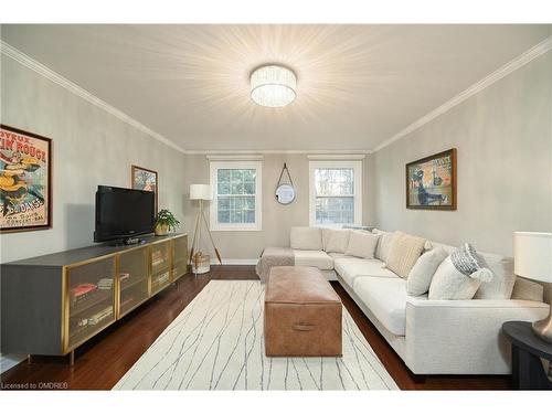 1459 Durham Street, Oakville, ON - Indoor Photo Showing Living Room