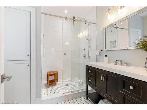 363 Walton Street, Oakville, ON - Indoor Photo Showing Bathroom