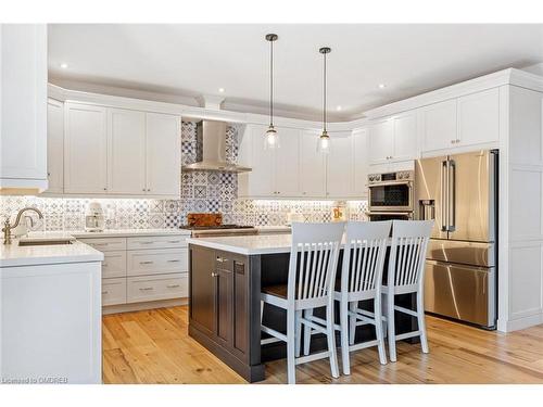 363 Walton Street, Oakville, ON - Indoor Photo Showing Kitchen With Upgraded Kitchen