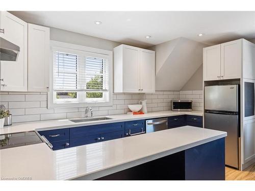 363 Walton Street, Oakville, ON - Indoor Photo Showing Kitchen