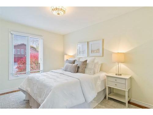 1180 Falgarwood Drive, Oakville, ON - Indoor Photo Showing Bedroom