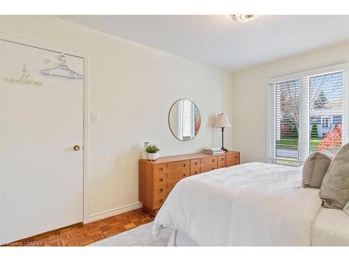 1180 Falgarwood Drive, Oakville, ON - Indoor Photo Showing Bedroom