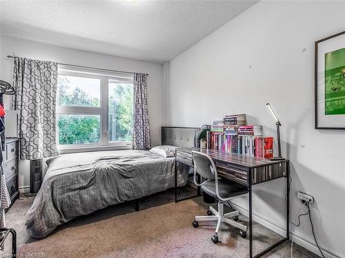 10 Vaughan Street, Guelph, ON - Indoor Photo Showing Bedroom