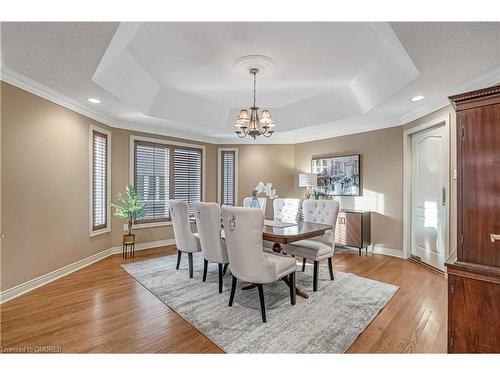 5179 Elmridge Drive, Mississauga, ON - Indoor Photo Showing Dining Room