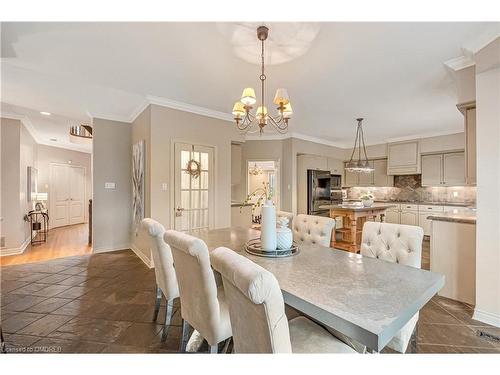 5179 Elmridge Drive, Mississauga, ON - Indoor Photo Showing Dining Room