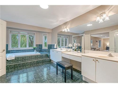 5179 Elmridge Drive, Mississauga, ON - Indoor Photo Showing Bathroom