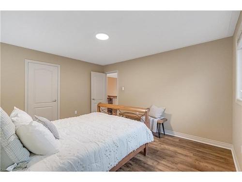 5179 Elmridge Drive, Mississauga, ON - Indoor Photo Showing Bedroom