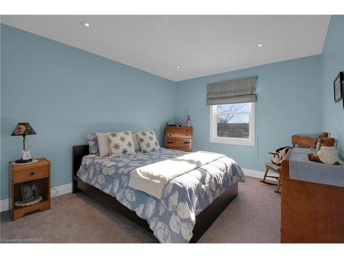 11044 1St Line, Milton, ON - Indoor Photo Showing Bedroom