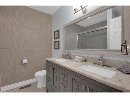 11044 1St Line, Milton, ON - Indoor Photo Showing Bathroom