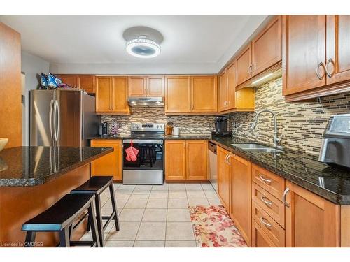 2159 White Dove Circle, Oakville, ON - Indoor Photo Showing Kitchen With Double Sink