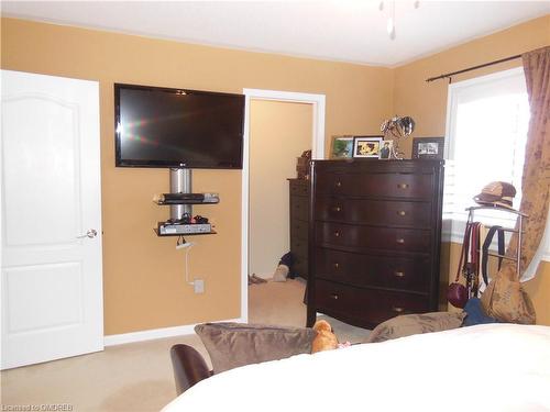 411 Cedar Hedge Road, Milton, ON - Indoor Photo Showing Bedroom