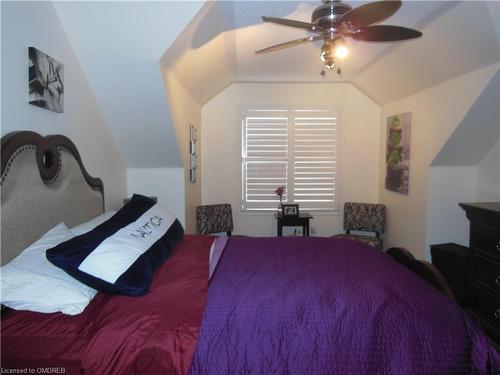 411 Cedar Hedge Road, Milton, ON - Indoor Photo Showing Bedroom