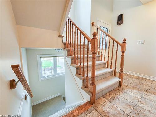 21 Bluegrass Crescent, St. Catharines, ON - Indoor Photo Showing Other Room