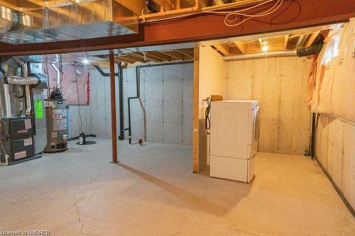 21 Bluegrass Crescent, St. Catharines, ON - Indoor Photo Showing Basement